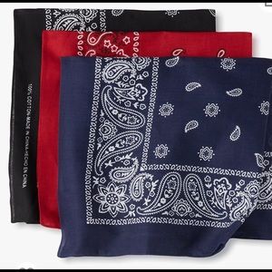 NEW IN PACKAGE Set of 3 Levis Bandannas